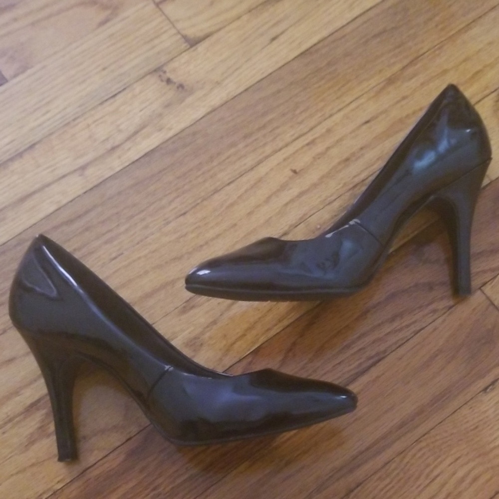 Fioni Black Patent  Heels Pumps 7.5